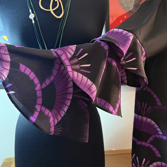 Elegant Black and Purple Women's Top - Picture 3 of 4